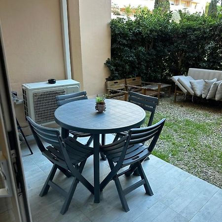 Studio Cabine Avec Jardin Apartment Canet-en-Roussillon Ngoại thất bức ảnh